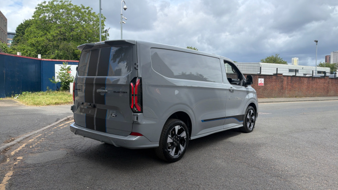 Ford Transit Custom 320 L1 Diesel Awd 2.0 EcoBlue 170ps H1 Van Sport Auto - Image 10